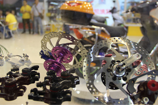 �Ɲ�܇(ch��)�l�����Ͼ�չ